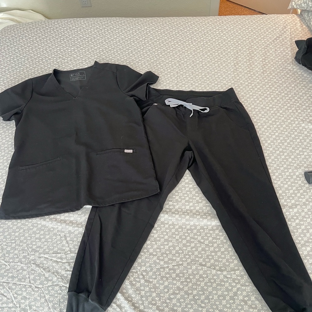 Figs Black Women’s Top and Bottom size Medium- petite